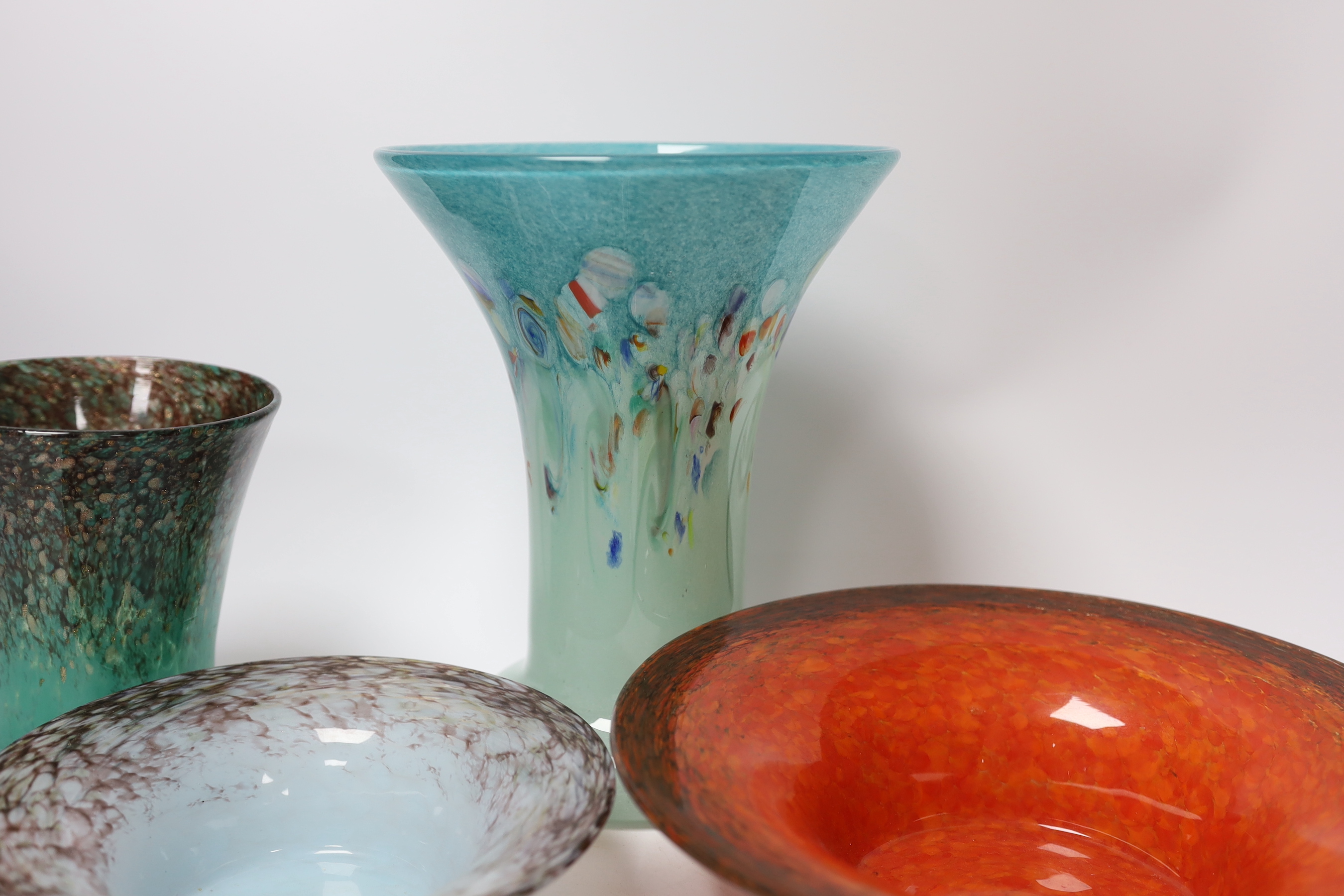 A Vasart or Strathearn mottled glass vase, a Monart glass small vase and two similar bowls (4) tallest 24cm
